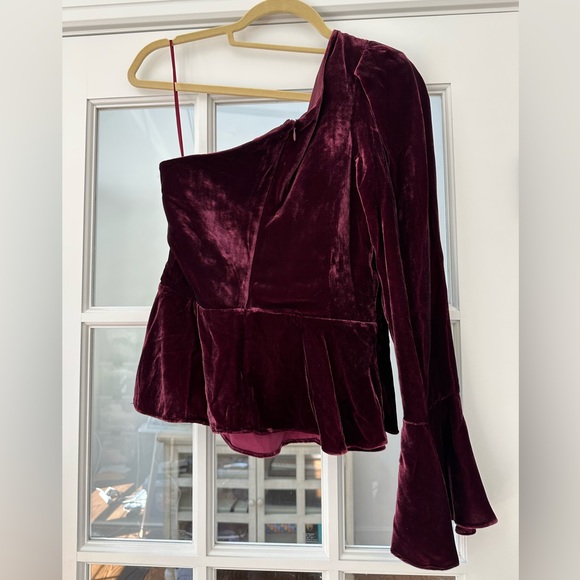Parker Maroon one shoulder velvet peplum top - Picture 5 of 6
